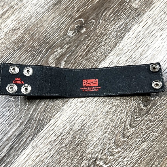 Led Zeppelin Band Logo Wrist Cuff Leather Bracelet Metal 2005 Y2K - Picture 3 of 3